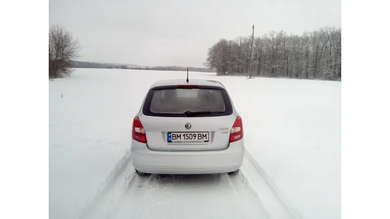 Skoda Fabia 2012 - 6