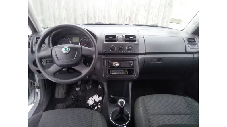 Skoda Fabia 2012 - 8