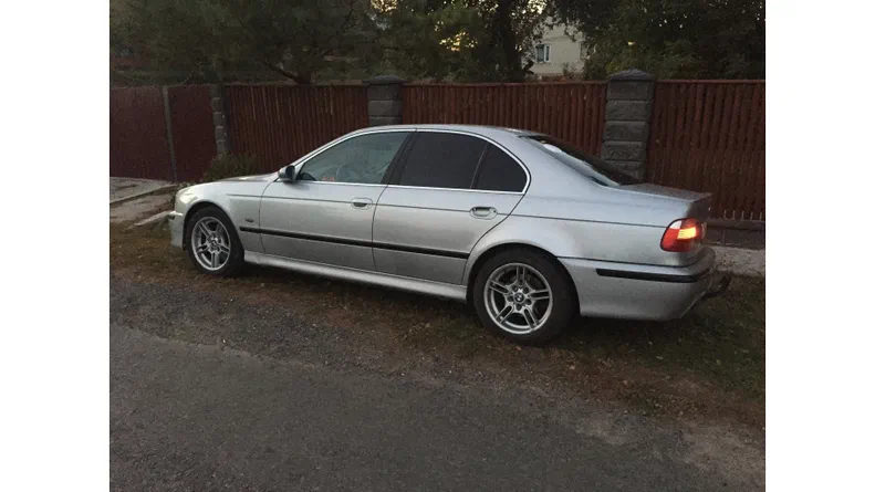 BMW 5 серія 2000 - 7