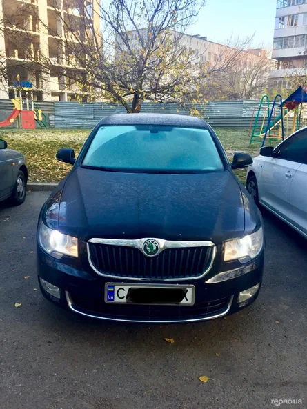 Skoda Superb 2011