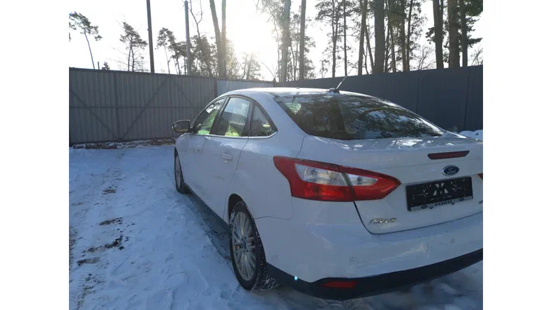 Ford Focus 2012 - 11