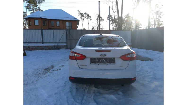 Ford Focus 2012 - 12