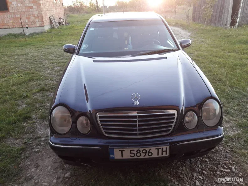 Mercedes-Benz W21 2001