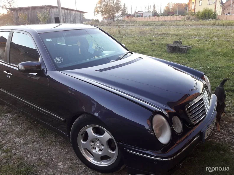 Mercedes-Benz W21 2001