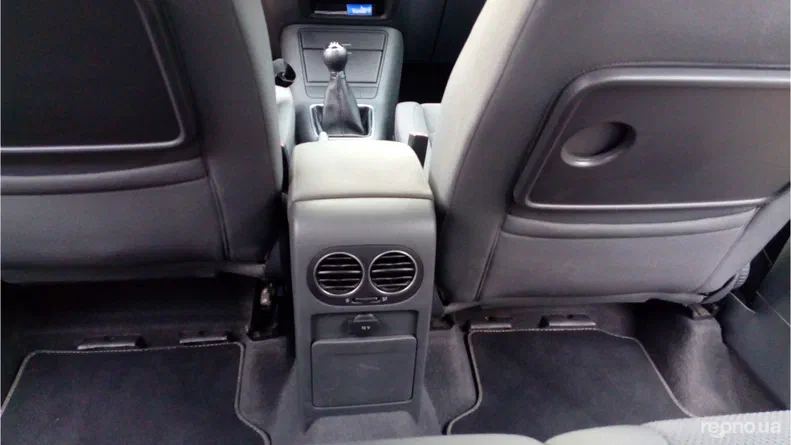 Volkswagen Golf 2005 - 9