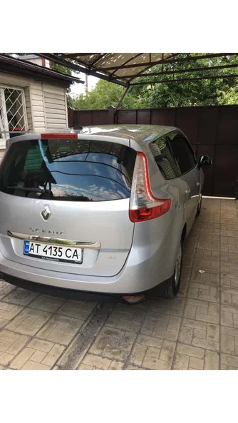 Renault Scenic 2012