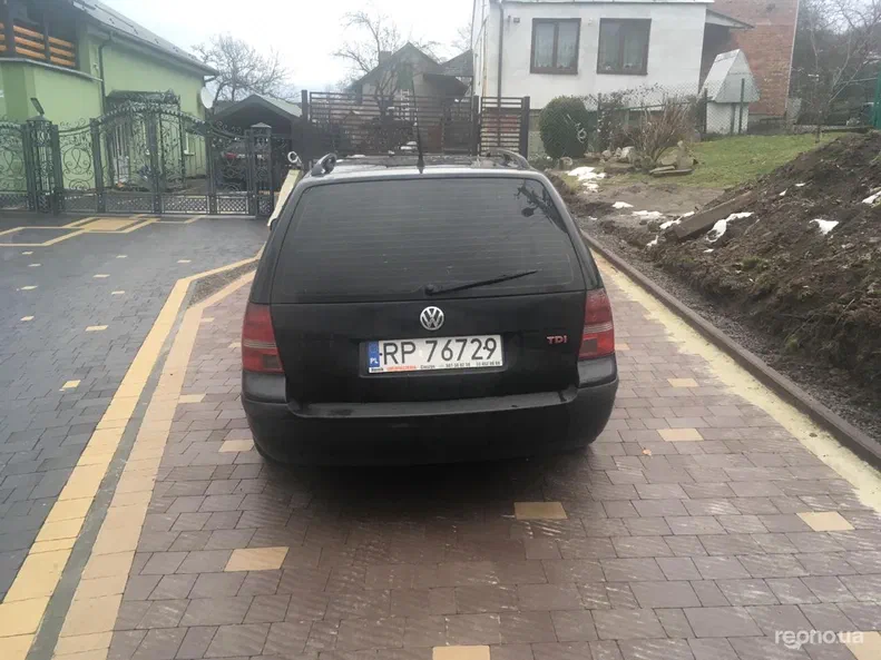 Volkswagen Golf 2003