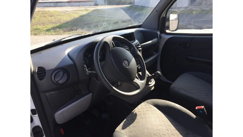 Fiat Doblo 2011 - 5