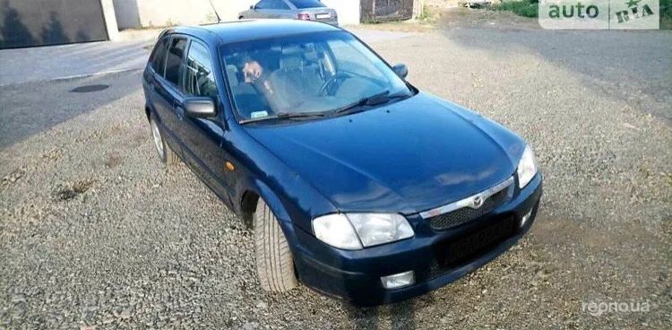 Mazda 323 1999
