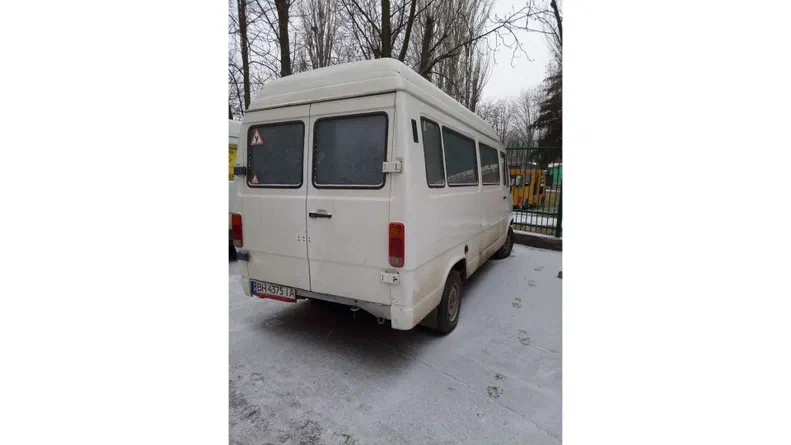 Mercedes-Benz 310D 1994