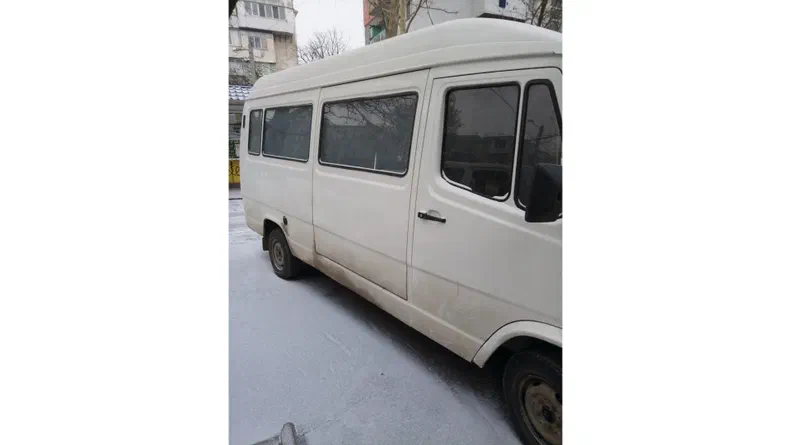 Mercedes-Benz 310D 1994