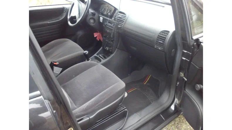 Opel Zafira 2001 - 7