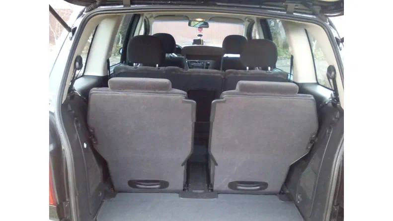 Opel Zafira 2001 - 9