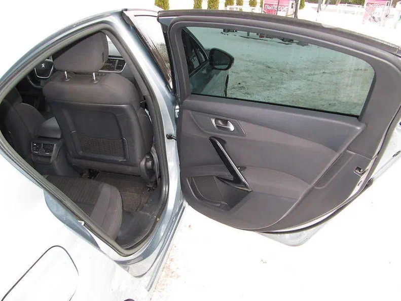 Peugeot 508 2011 - 11