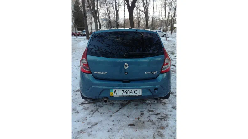 Renault Sandero 2010