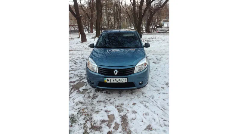 Renault Sandero 2010 - 10