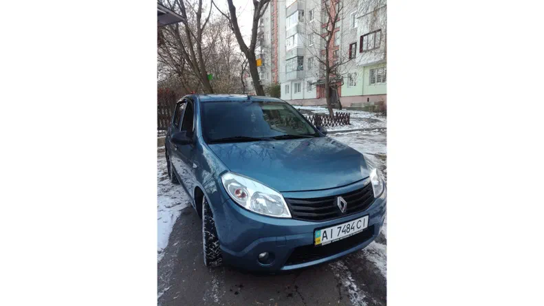 Renault Sandero 2010 - 14