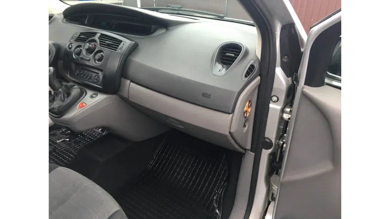 Renault Scenic 2005 - 10