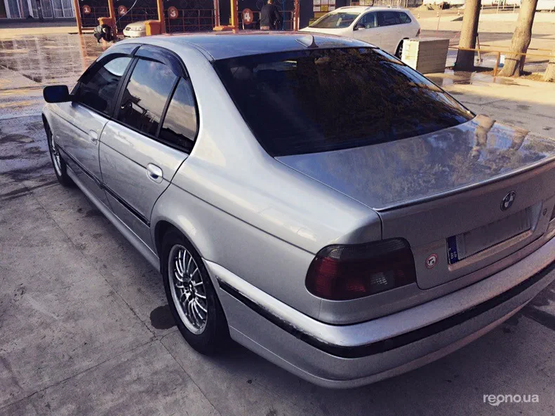 BMW 5 серии 1999