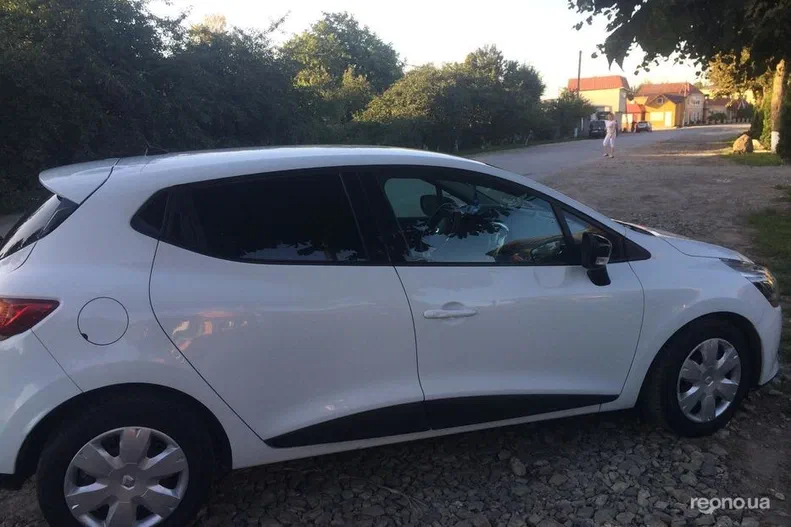 Renault Clio 2013 - 11
