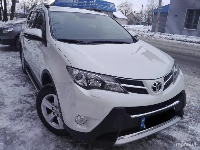 Toyota RAV4 2013 - 6