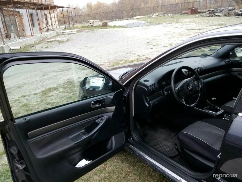 Audi A4 2000 - 5