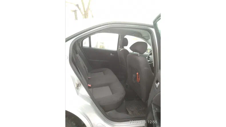 Ford Mondeo 2001 - 5