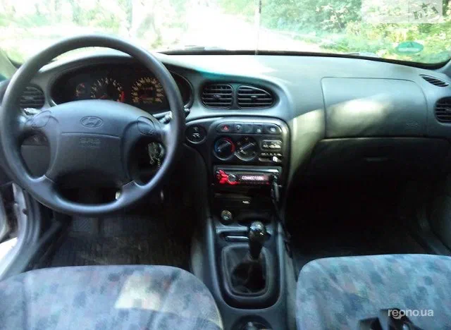 Hyundai Lantra 1997