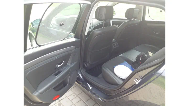 Renault Laguna 2012 - 7