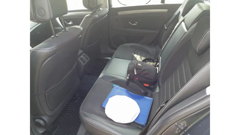 Renault Laguna 2012 - 8