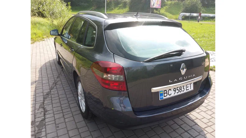 Renault Laguna 2012 - 6