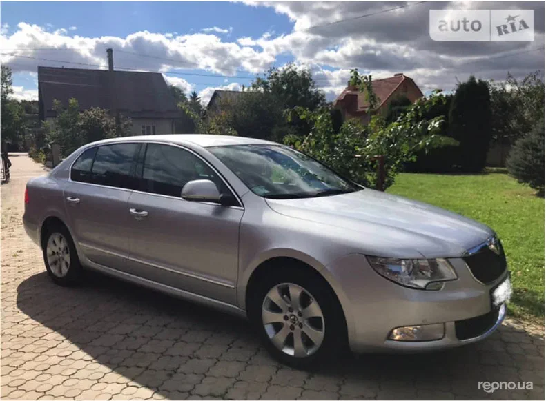 Skoda Superb 2011