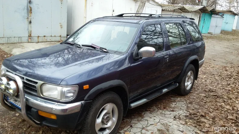 Nissan Pathfinder 1998