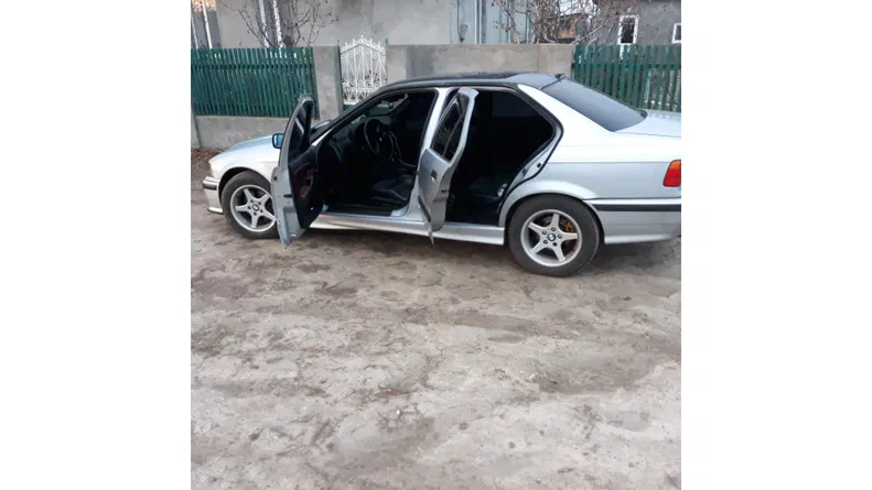 BMW 3 серія 1996 - 16