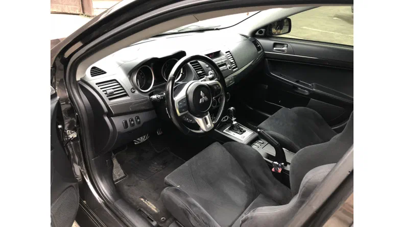 Mitsubishi Lancer Evolution 2008 - 6