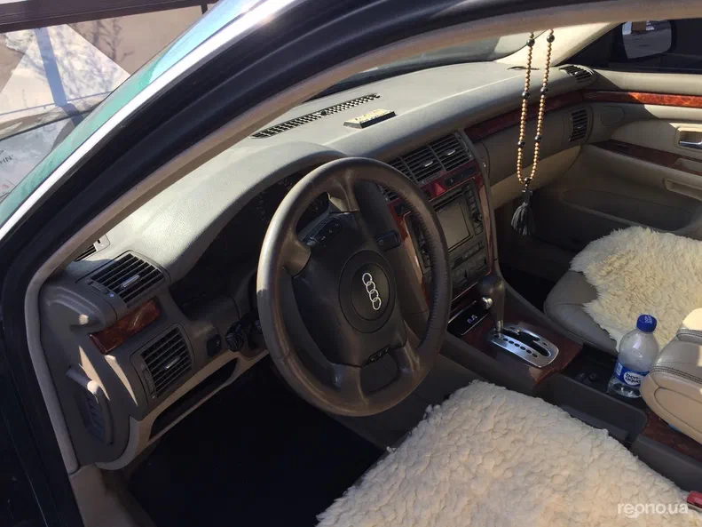 Audi A8 2000