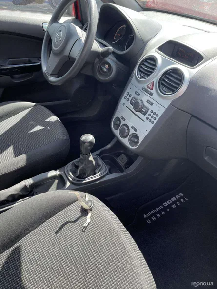 Opel Corsa 2012 - 7