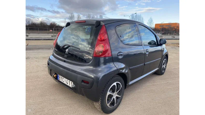 Peugeot 107 2009 - 5