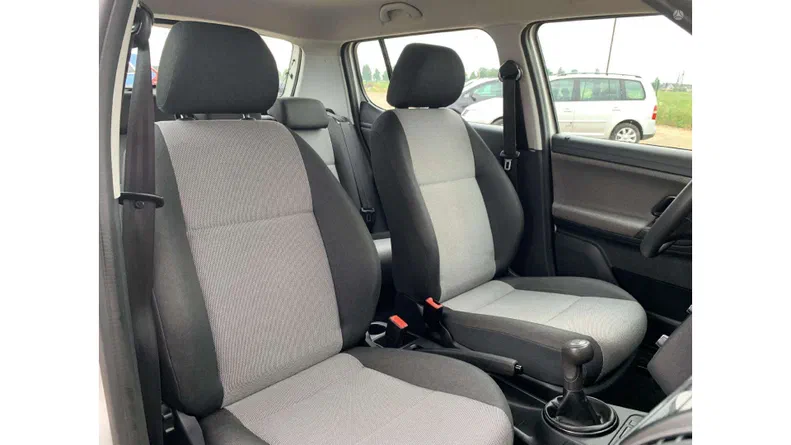 Skoda Fabia 2012 - 9