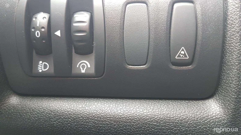 Renault Clio 2010 - 10