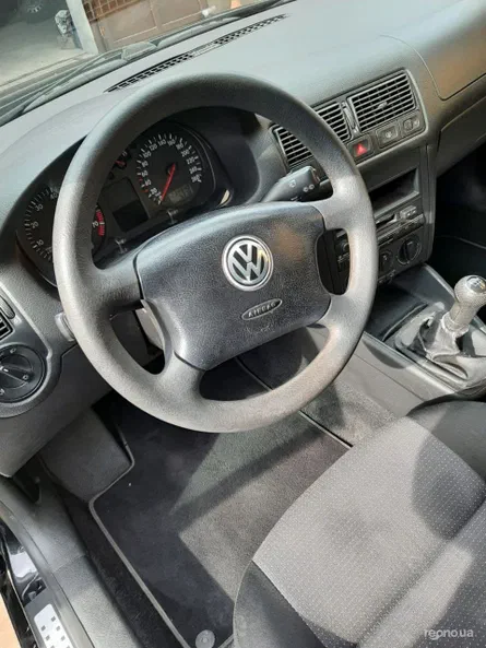Volkswagen Golf 2002 - 15