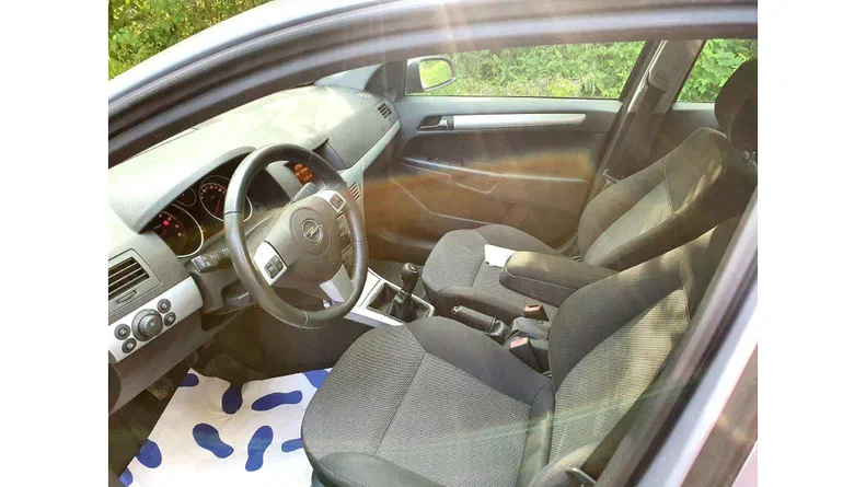 Opel Astra 2009 - 7