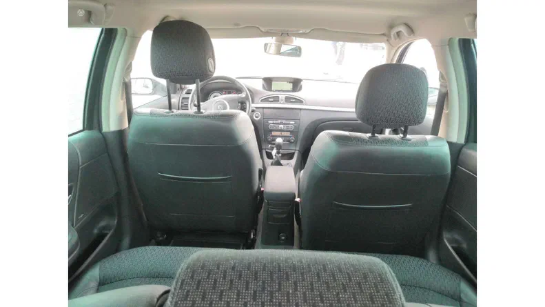 Renault Laguna 2008 - 9