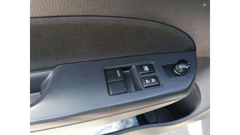 Suzuki Swift 2012 - 21