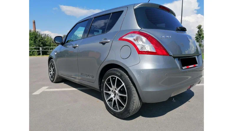 Suzuki Swift 2012 - 5