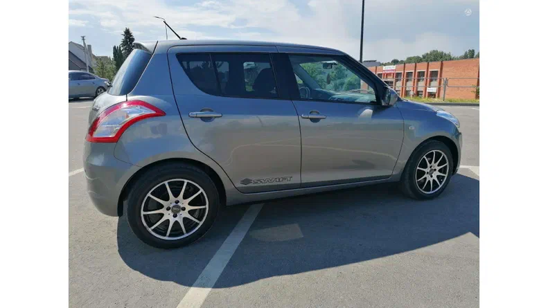 Suzuki Swift 2012 - 10