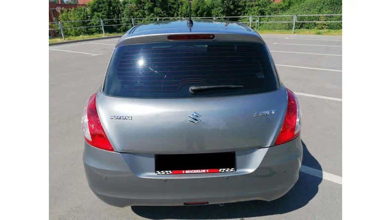 Suzuki Swift 2012 - 8