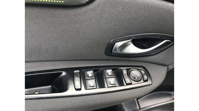 Renault Scenic 2011 - 8