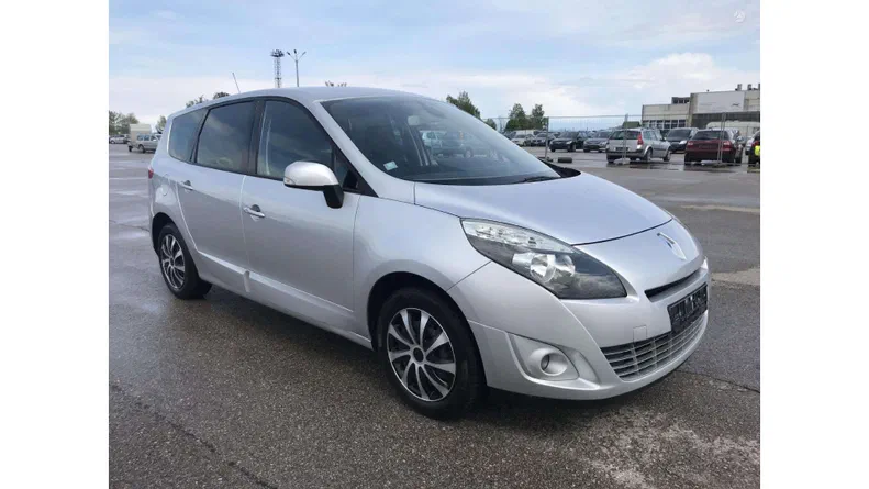 Renault Scenic 2011