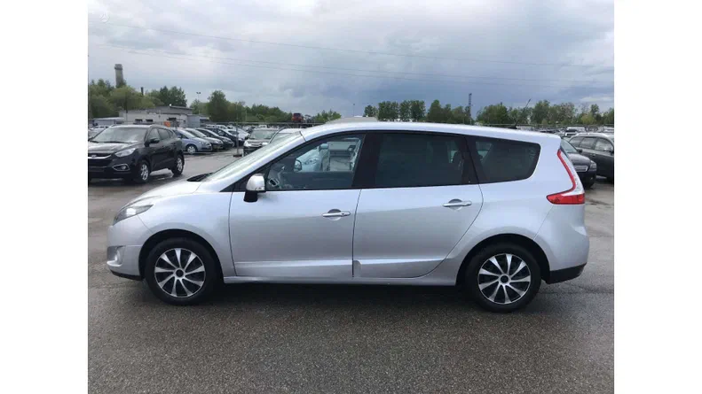 Renault Scenic 2011 - 6